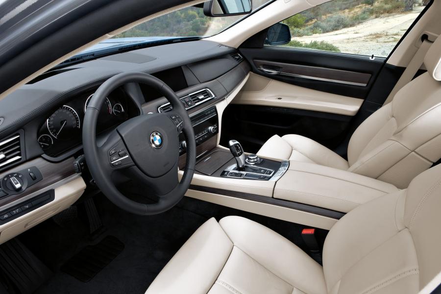  BMW ActiveHybrid 7 2009 года  (фото 8 из 41)